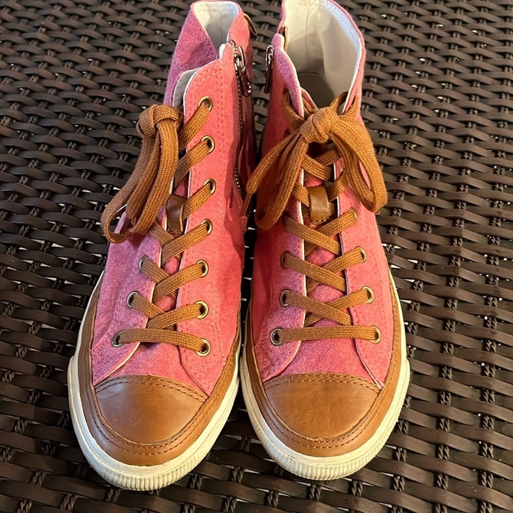 - Burnetie high top shoes canvas and leather size
